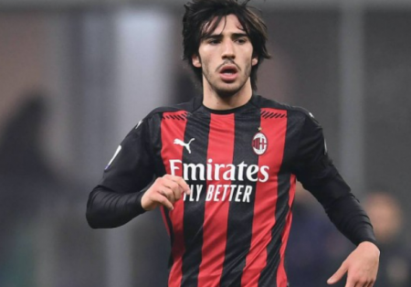 تونالي ينتقل للدوري الانجليزي ومانشيني يعبر عن رفضه لذلك